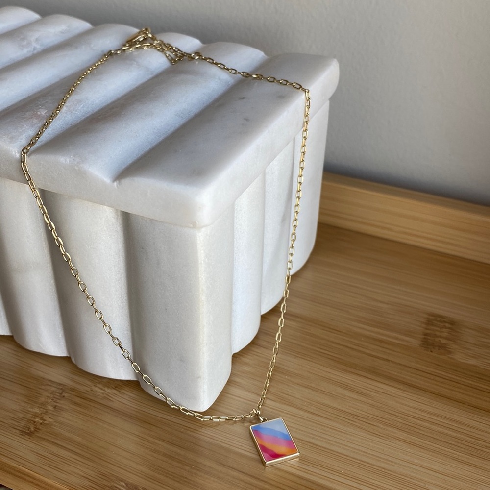 Pendant necklace